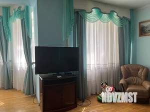 2-к квартира, посуточно, 100м2, 1/2 этаж