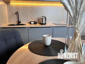 Студия квартира, посуточно, 35м2, 12/25 этаж