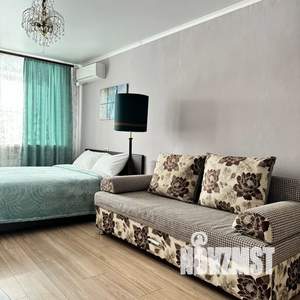 1-к квартира, посуточно, 34м2, 7/9 этаж