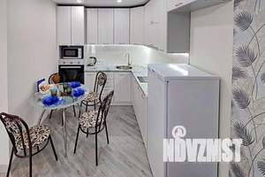 2-к квартира, посуточно, 42м2, 14/16 этаж