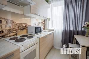 1-к квартира, посуточно, 35м2, 2/18 этаж