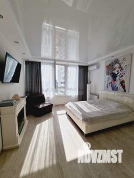 Студия квартира, посуточно, 35м2, 10/24 этаж