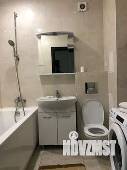 Студия квартира, посуточно, 35м2, 17/18 этаж