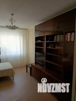 1-к квартира, посуточно, 37м2, 3/9 этаж