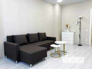 1-к квартира, посуточно, 44м2, 17/18 этаж