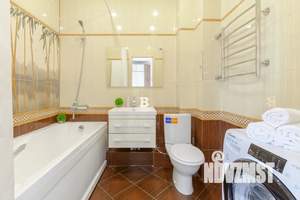 Студия квартира, посуточно, 40м2, 10/19 этаж