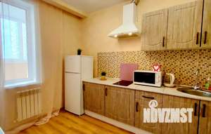 1-к квартира, посуточно, 35м2, 9/18 этаж