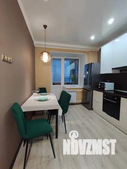 1-к квартира, посуточно, 37м2, 6/22 этаж