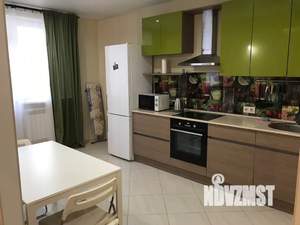 Студия квартира, посуточно, 40м2, 3/7 этаж