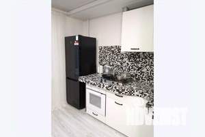 1-к квартира, посуточно, 38м2, 2/9 этаж