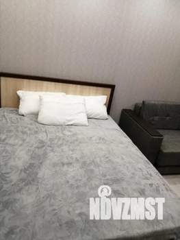 1-к квартира, посуточно, 37м2, 9/16 этаж