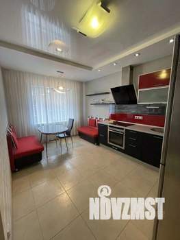 1-к квартира, посуточно, 50м2, 1/1 этаж