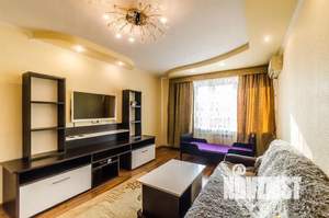 1-к квартира, посуточно, 45м2, 1/1 этаж