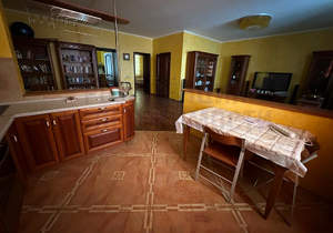 3-к квартира, на длительный срок, 101м2, 2/5 этаж