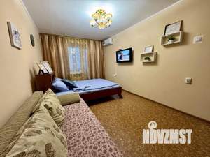 1-к квартира, посуточно, 37м2, 1/1 этаж