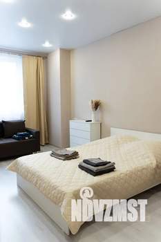 1-к квартира, посуточно, 44м2, 17/18 этаж