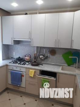 3-к квартира, посуточно, 62м2, 2/5 этаж