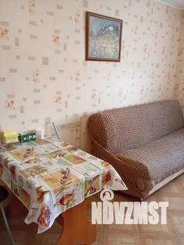 1-к квартира, посуточно, 46м2, 13/16 этаж