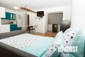 Студия квартира, посуточно, 42м2, 2/16 этаж