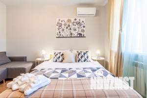 1-к квартира, посуточно, 42м2, 15/18 этаж