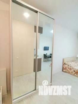 Студия квартира, посуточно, 30м2, 1/24 этаж