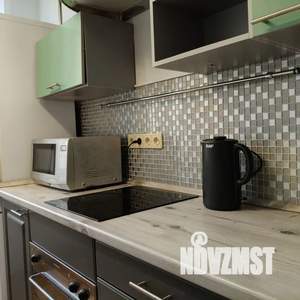 2-к квартира, посуточно, 48м2, 8/10 этаж