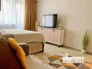 1-к квартира, посуточно, 36м2, 2/9 этаж