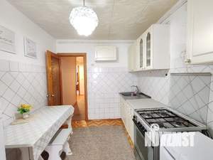 2-к квартира, посуточно, 46м2, 1/5 этаж