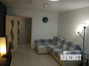 1-к квартира, посуточно, 42м2, 9/16 этаж