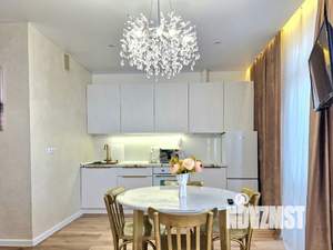 Студия квартира, посуточно, 35м2, 21/25 этаж