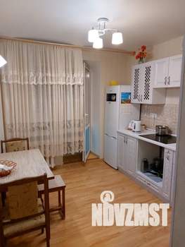 1-к квартира, посуточно, 40м2, 4/16 этаж