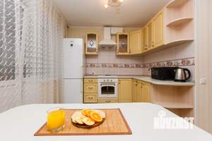 Студия квартира, посуточно, 45м2, 6/18 этаж