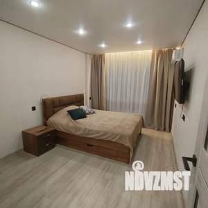 1-к квартира, посуточно, 40м2, 1/16 этаж