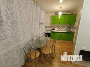 Студия квартира, посуточно, 42м2, 4/5 этаж