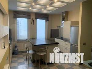 4-к квартира, на длительный срок, 210м2, 8/18 этаж