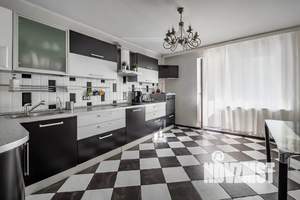 2-к квартира, посуточно, 65м2, 4/18 этаж