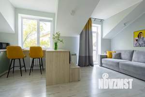 Студия квартира, посуточно, 39м2, 4/4 этаж