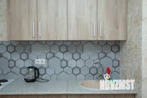 2-к квартира, посуточно, 63м2, 9/25 этаж