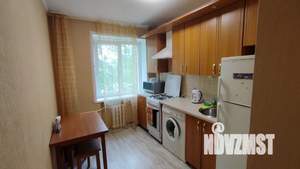 1-к квартира, посуточно, 33м2, 4/9 этаж