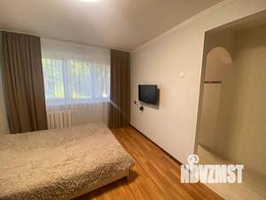 1-к квартира, посуточно, 37м2, 1/5 этаж