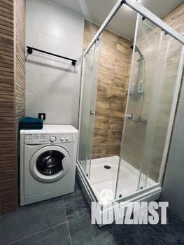 Студия квартира, посуточно, 42м2, 3/20 этаж