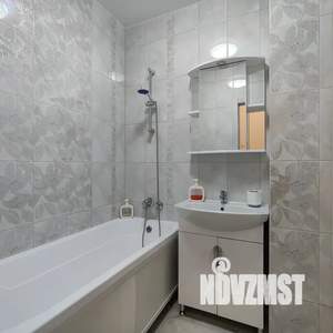 2-к квартира, посуточно, 68м2, 3/25 этаж