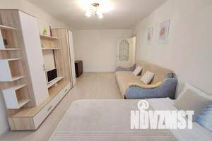 1-к квартира, посуточно, 33м2, 4/9 этаж