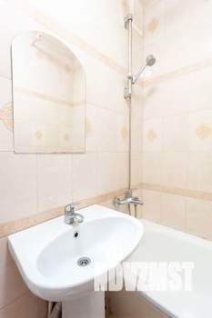 1-к квартира, посуточно, 35м2, 4/9 этаж