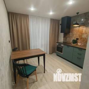 1-к квартира, посуточно, 40м2, 1/16 этаж