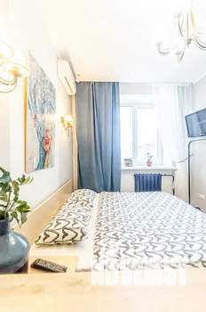 Студия квартира, посуточно, 28м2, 2/16 этаж