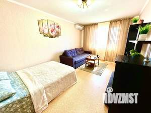 1-к квартира, посуточно, 50м2, 1/1 этаж