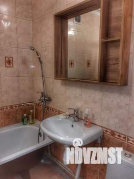 1-к квартира, посуточно, 37м2, 3/10 этаж