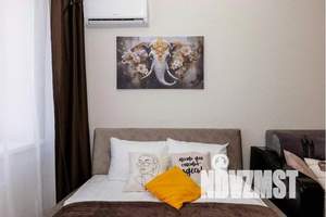 1-к квартира, посуточно, 42м2, 21/27 этаж