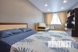 1-к квартира, посуточно, 42м2, 6/10 этаж